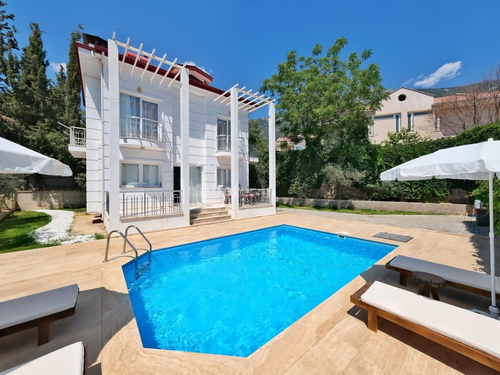  gece  -  Kasım
  | Fethiye Ovacık’ta 4 Kişilik Villa, Jakuzi ve Özel Havuz ile Keyifli Tatil